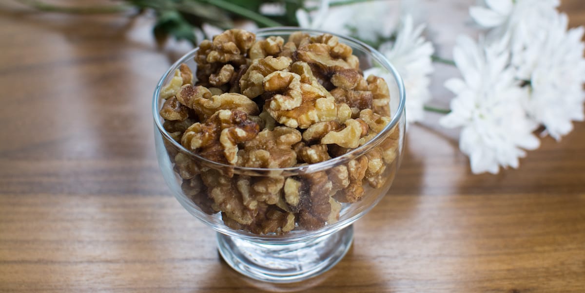 Walnuts are a healthy polyunsaturated fat source