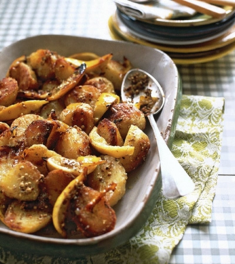 21 Vegan Christmas Recipes - Lemon Roast potatoes