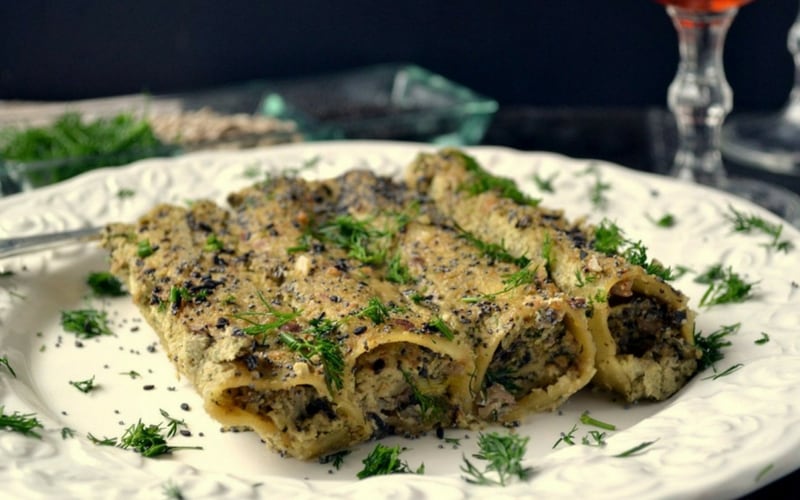 21 Vegan Christmas Recipes - Mushroom Stuffed Cannelloni