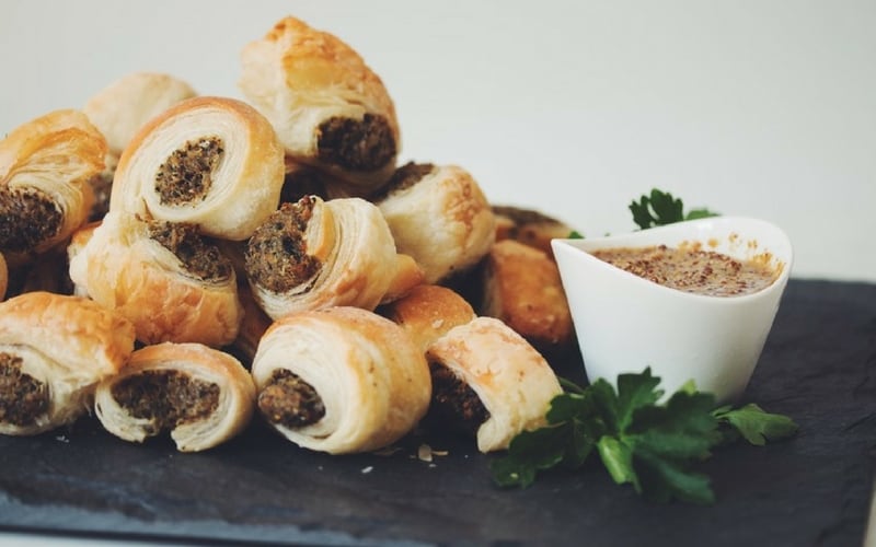 21 Vegan Christmas Recipes - vegan sausage rolls